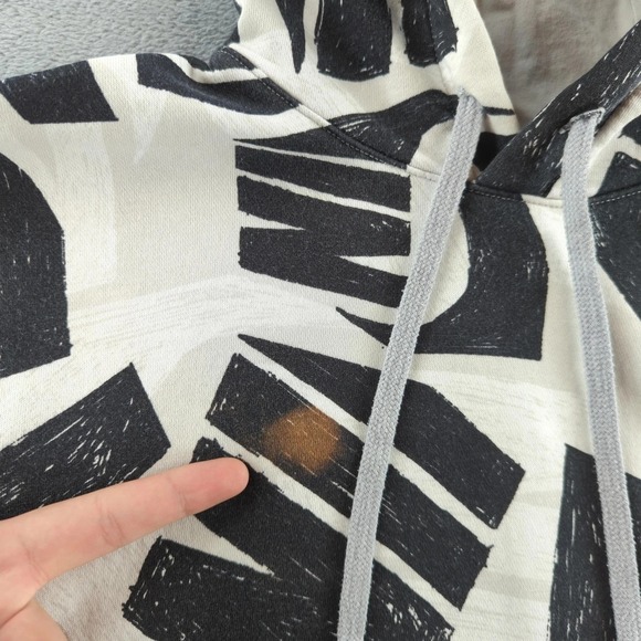 Nike Hoodie Mens Large White Black All Over Swoosh Logo Pullover Sweatshirt - Picture 5 of 12